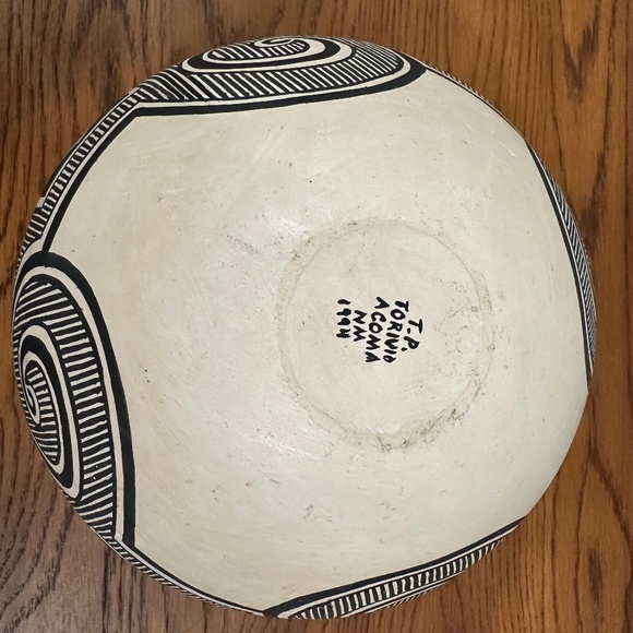 Native American Hand Painted Signed Pottery - Picture 2 of 4